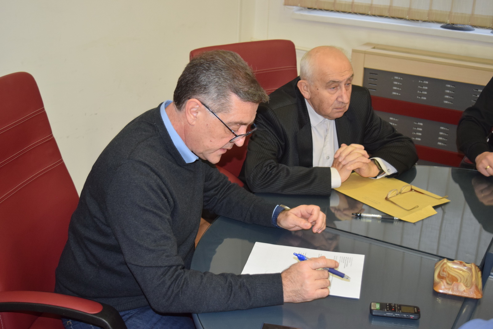  ОПШТИНСКО ВЕЋЕ РАСПИСАЛО ЈАВНИ ПОЗИВ ЗА УЧЕШЋЕ ГРАЂАНА У СУФИНАНСИРАЊУ МЕРА ЕНЕРГЕТСКЕ САНАЦИЈЕ ПОРОДИЧНИХ КУЋА И СТАНОВА