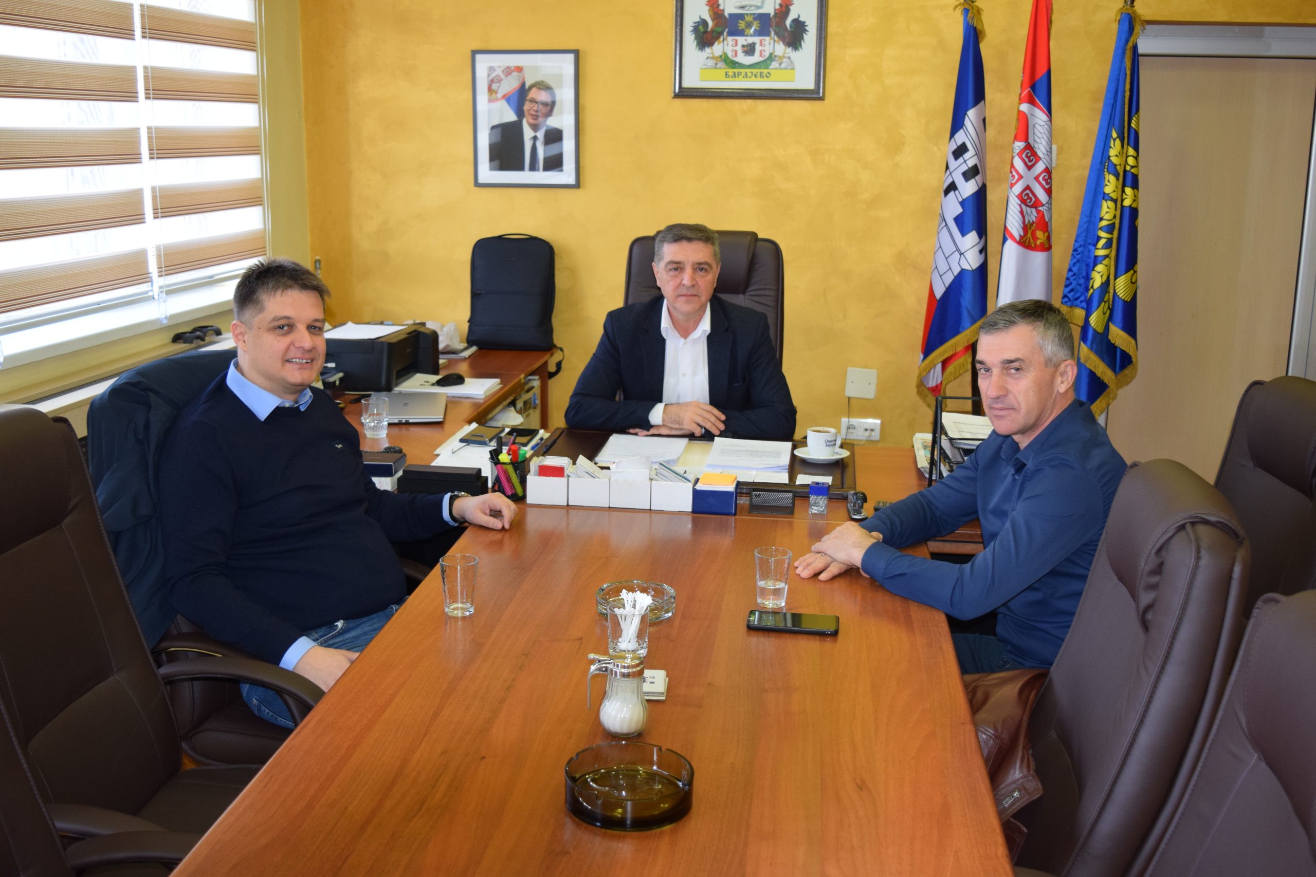  МАЈСТОРИ, ГДЕ СТЕ?